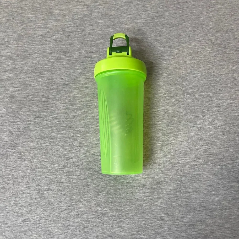 BlenderBottle Classic V2 Avo Cardio Avocado 28 Oz Shaker Bottle